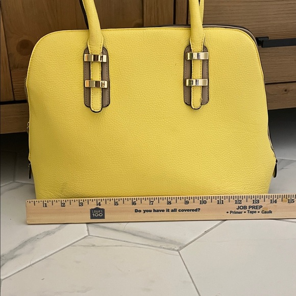 Large Yellow Handbag - Picture 3 of 15